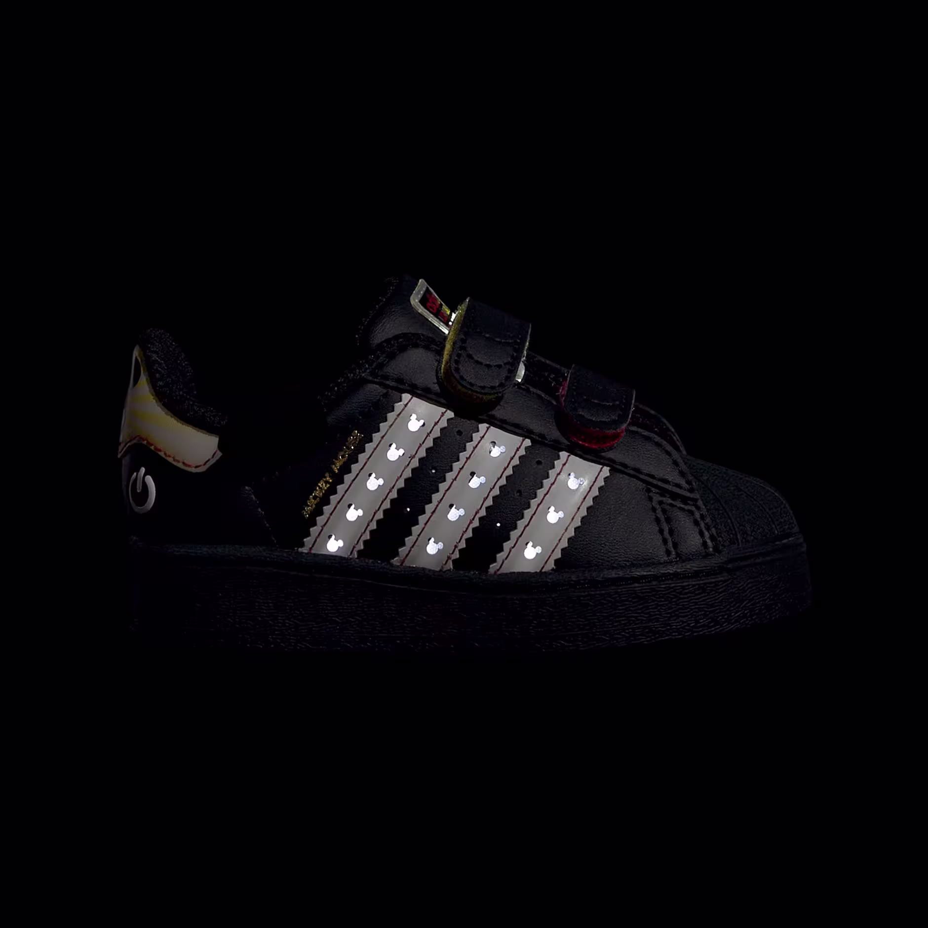 ADIDAS JP8087